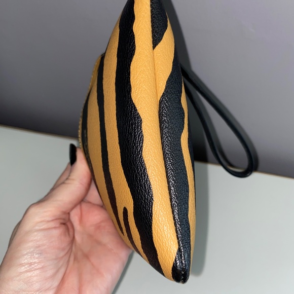 COACH Tiger Print Corner Zip Small 6 inch Wristlet - Picture 5 of 12